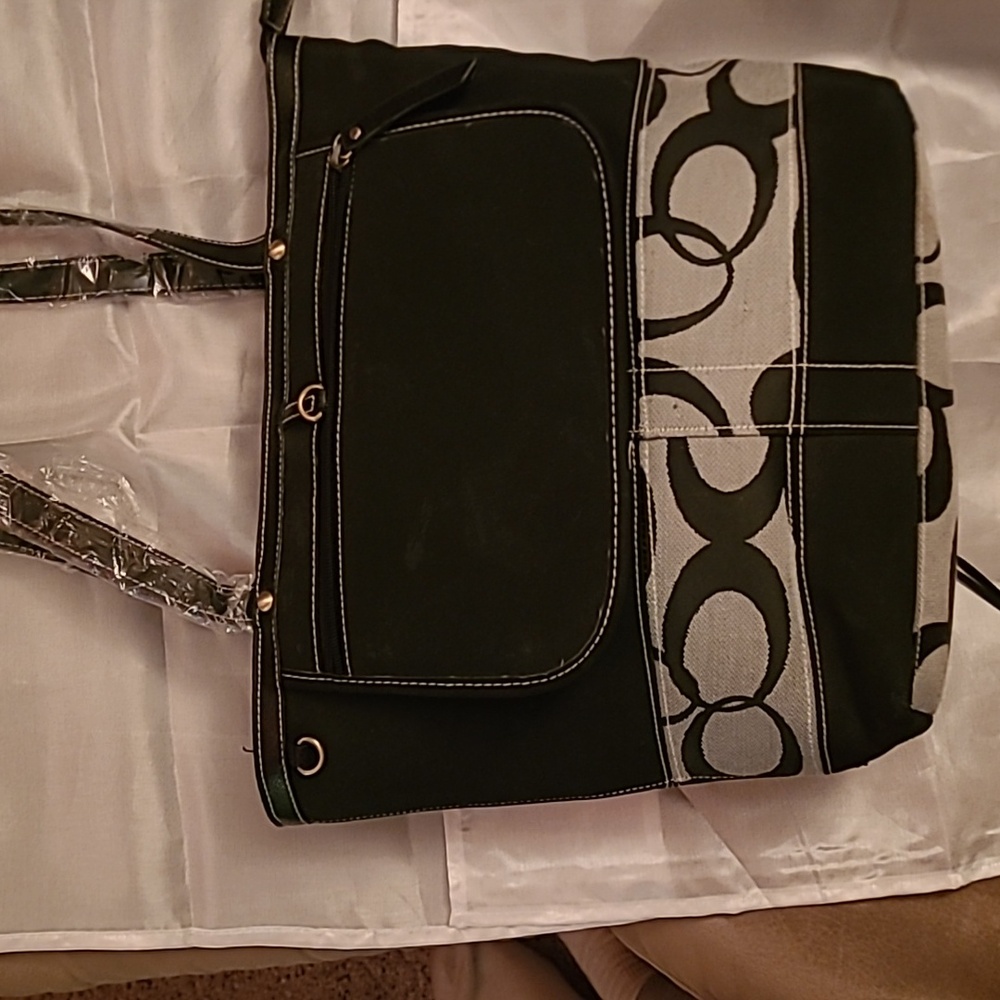 No brand womans handbag purse.